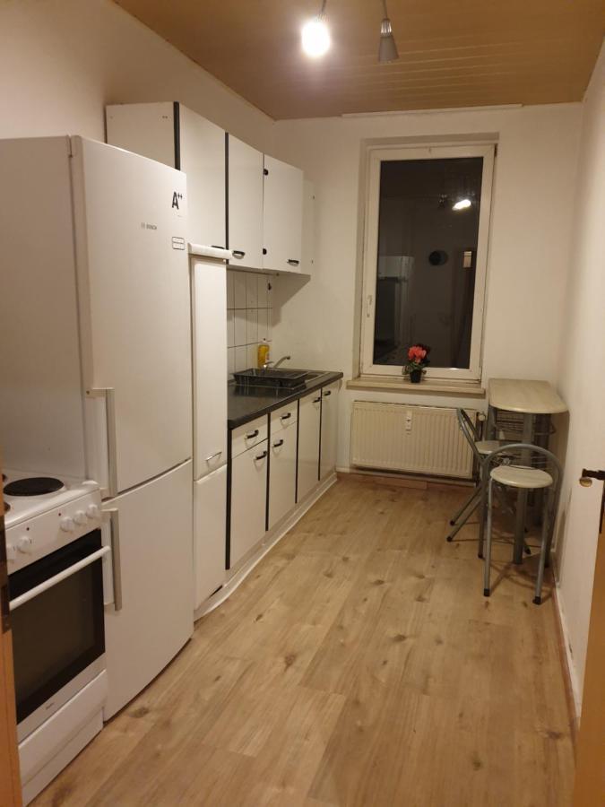 Fewo Nina 3 - Monteurwohnung Weissenfels Exterior photo